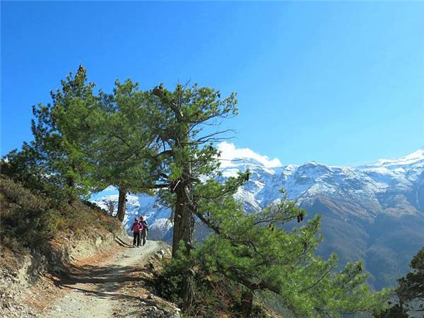Mini Annapurna circuit trek in Nepal