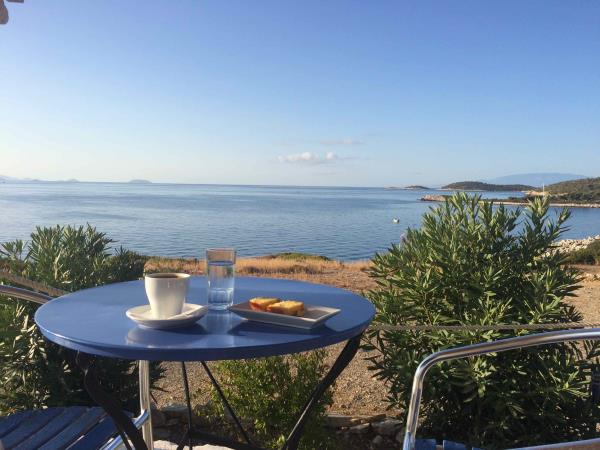 Greece sailing holiday for families