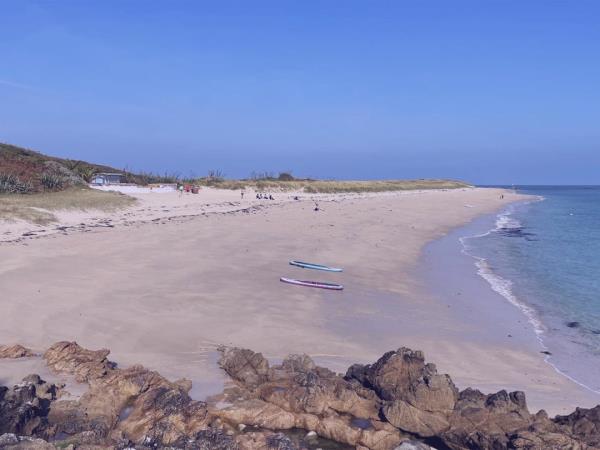 Guernsey holiday, car free
